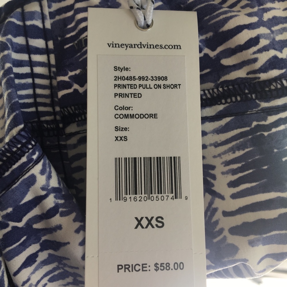 Vineyard Vines printed pull on performance short - Picture 6 of 8